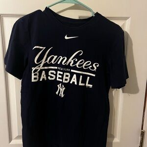 Nike Yankees shirt